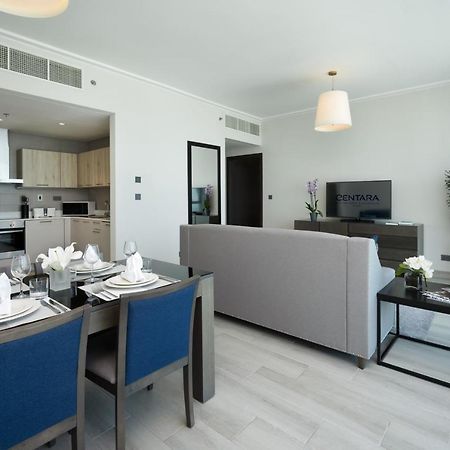 Centara West Bay Hotel & Residences Doha Exterior photo A living room at the hotel