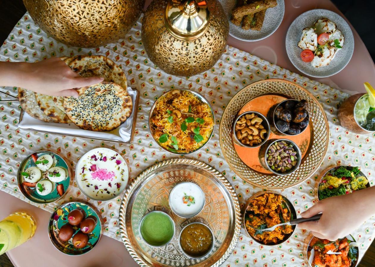 Centara West Bay Hotel & Residences Doha Exterior photo A vegetarian meal